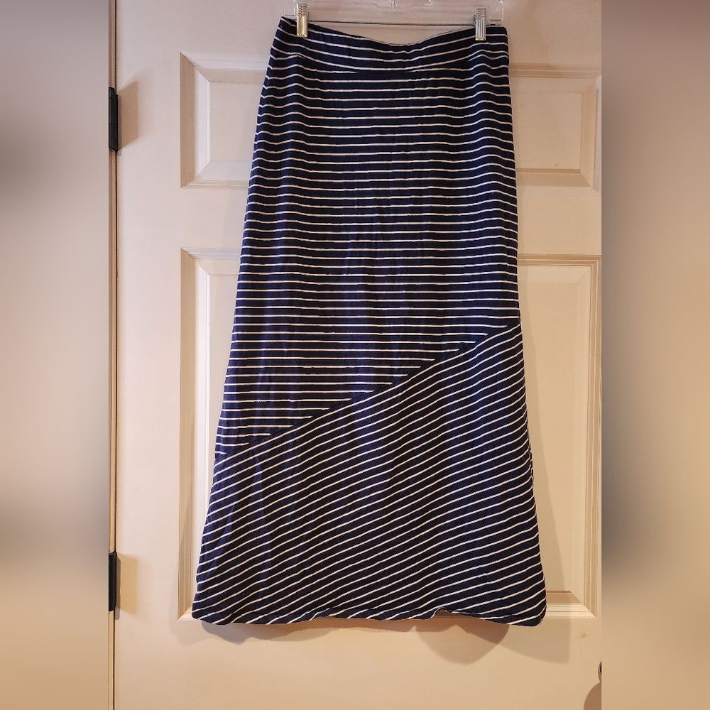 Sonoma stretchy blue and white striped pull on maxi skirt S